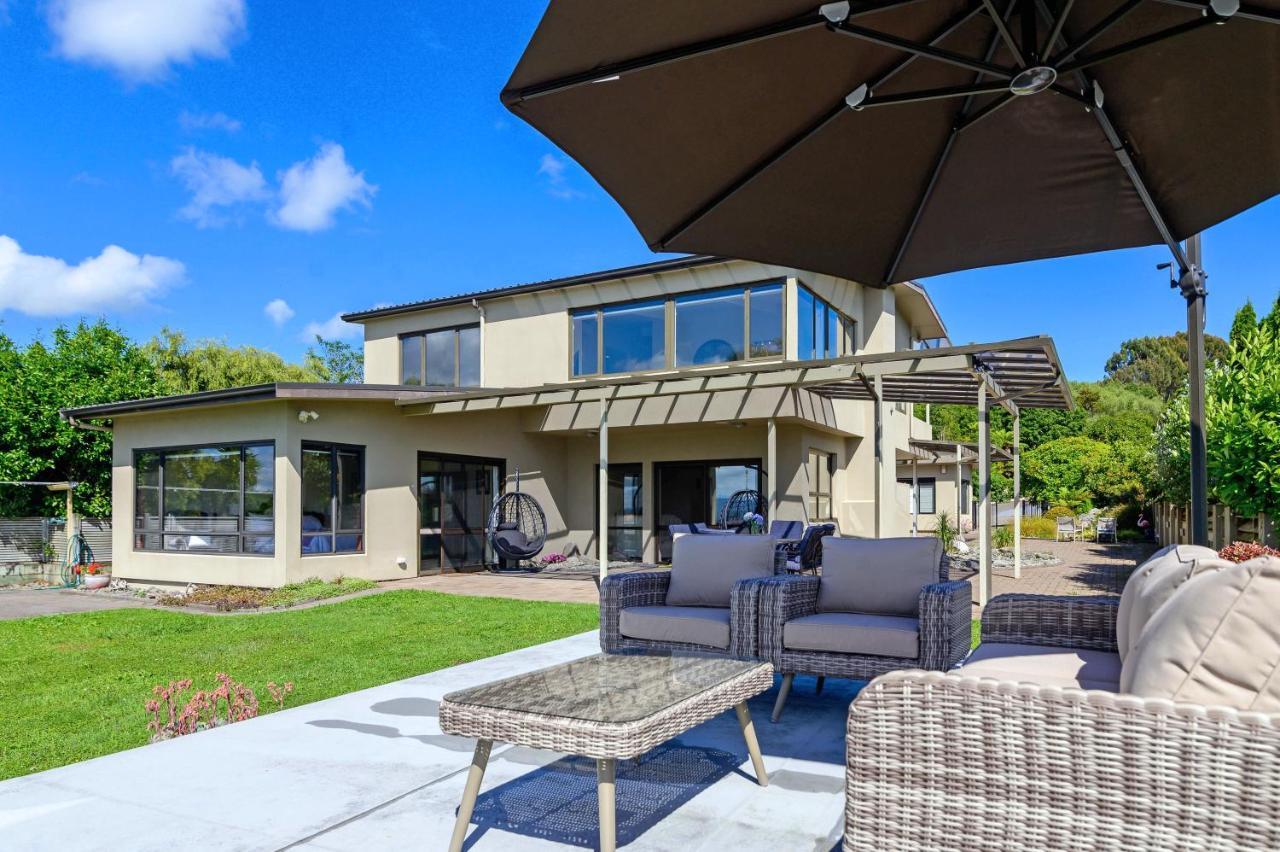 Tranquility Lakefront Rotorua Exterior photo