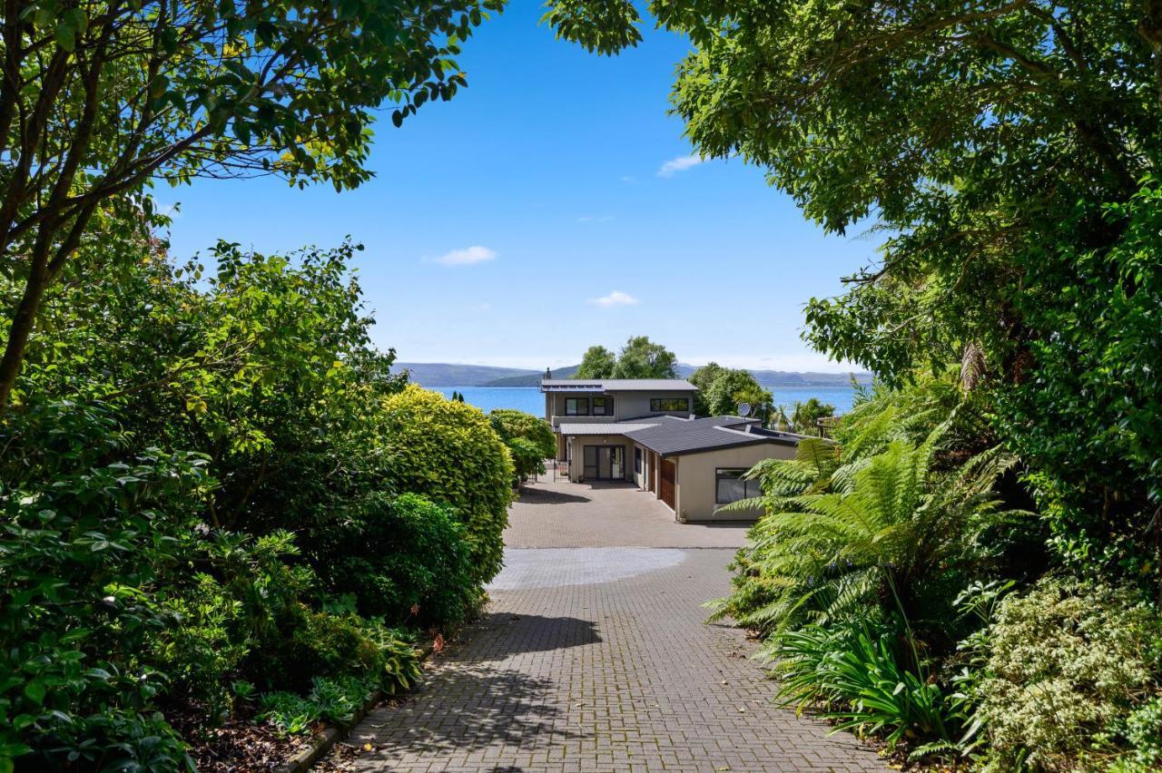 Tranquility Lakefront Rotorua Exterior photo